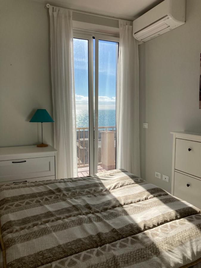 Rosso Tramonto Luxury-White- Ladispoli, Lungomare Regina Elena 58 Villa Exterior photo